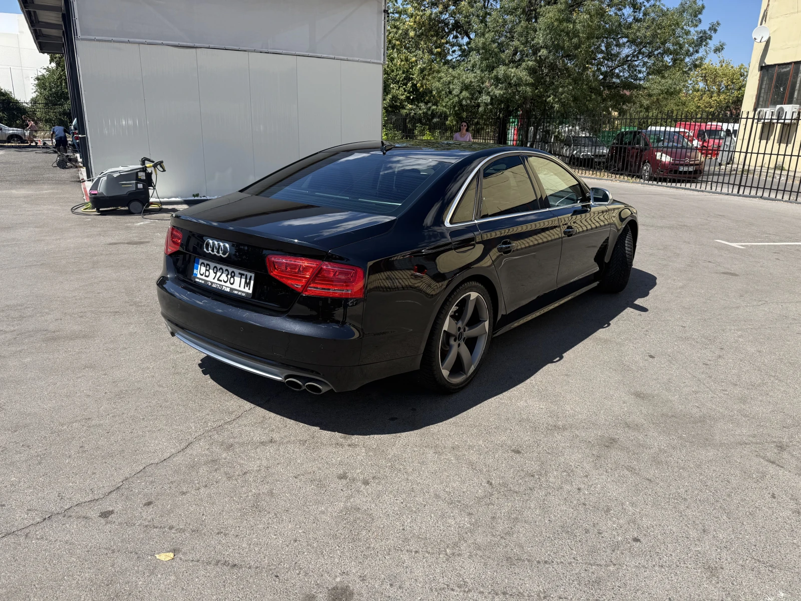 Audi S8, снимка 4 - Автомобили и джипове - 55710360