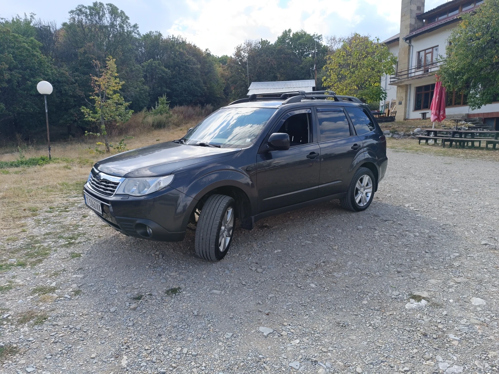 Subaru Forester, снимка 2 - Автомобили и джипове - 56136109