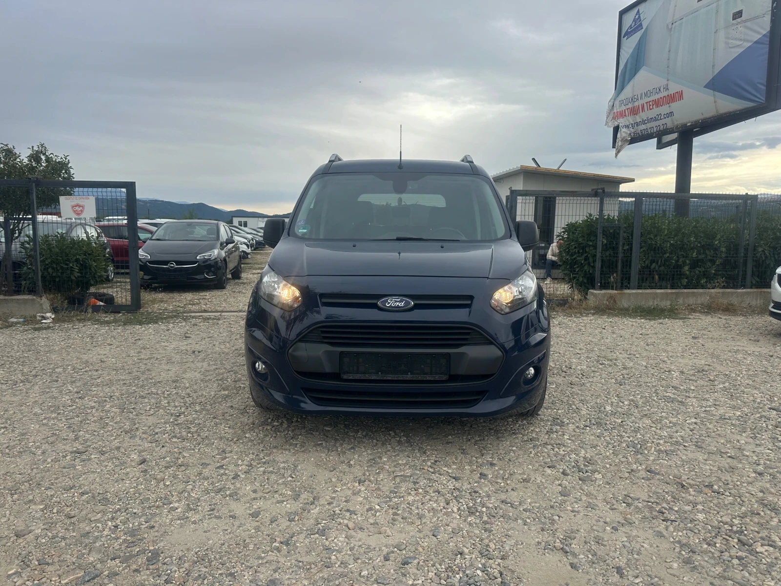 Ford Connect, снимка 3 - Автомобили и джипове - 56228488