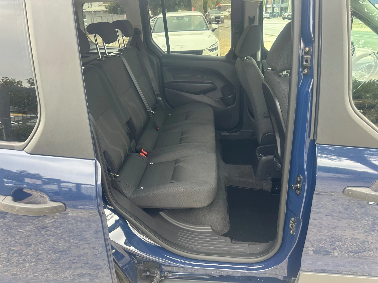 Ford Connect, снимка 9 - Автомобили и джипове - 56228488