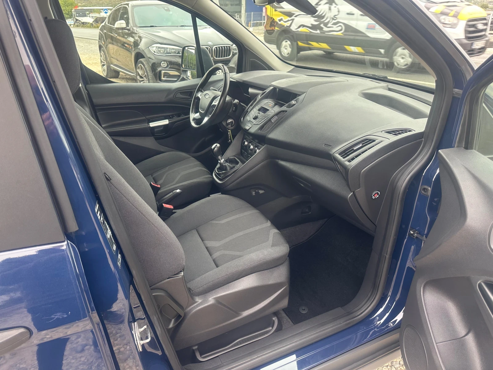 Ford Connect, снимка 8 - Автомобили и джипове - 56228488