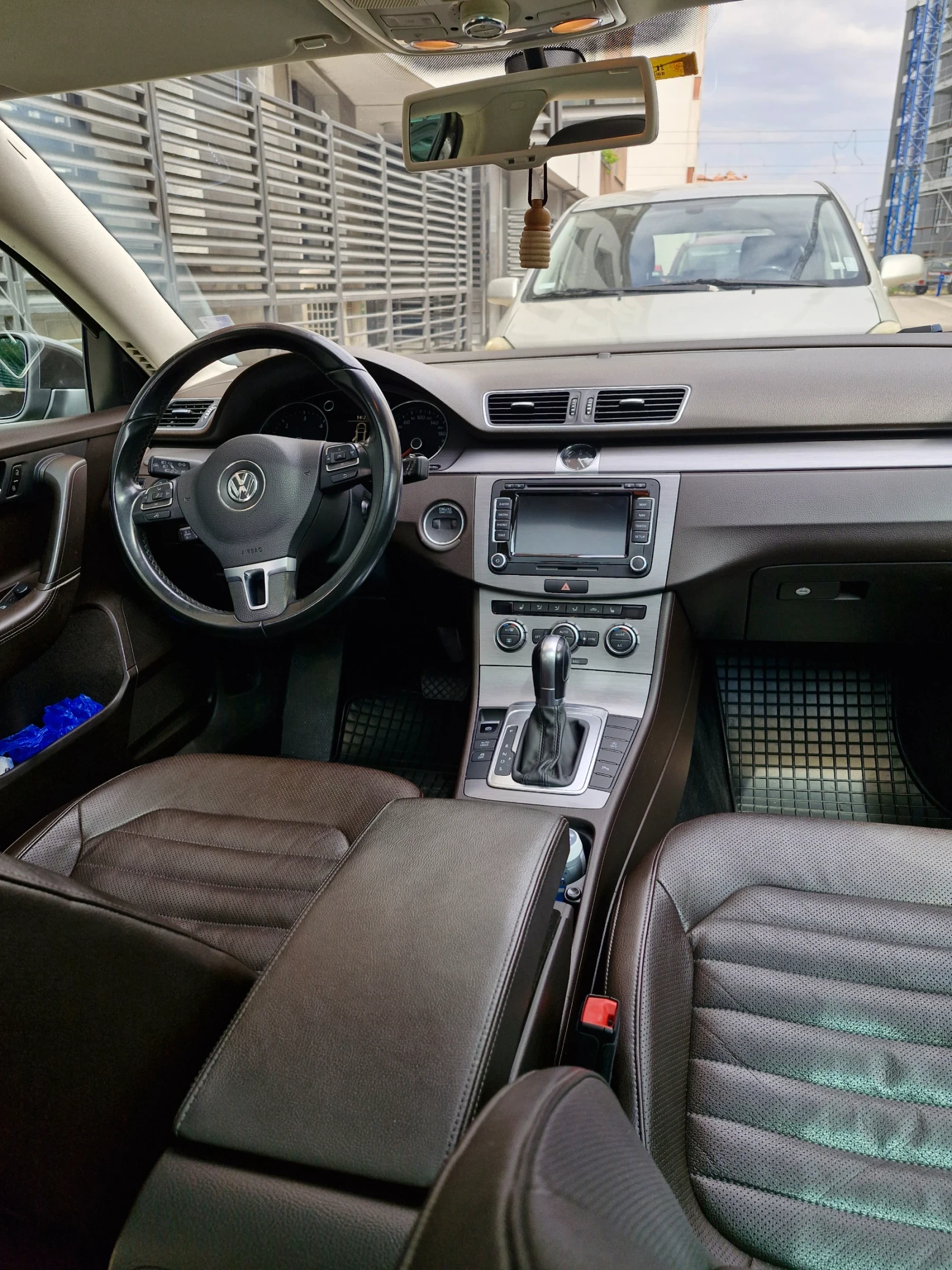 VW Passat B7, снимка 5 - Автомобили и джипове - 56564923