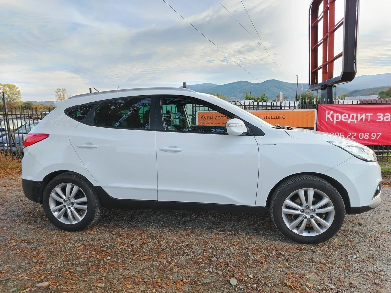 Hyundai IX35 2.0 CRDI, снимка 3 - Автомобили и джипове - 47626739