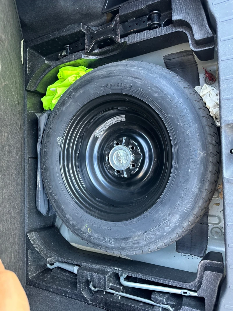 Citroen C4 AIRCROSS 1.6HDI, снимка 16 - Автомобили и джипове - 51197240