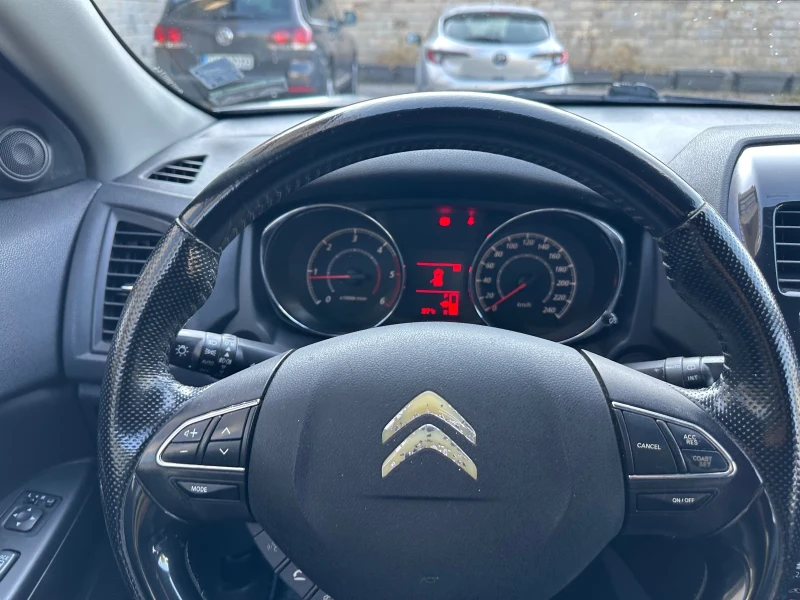 Citroen C4 AIRCROSS 1.6HDI, снимка 13 - Автомобили и джипове - 51197240