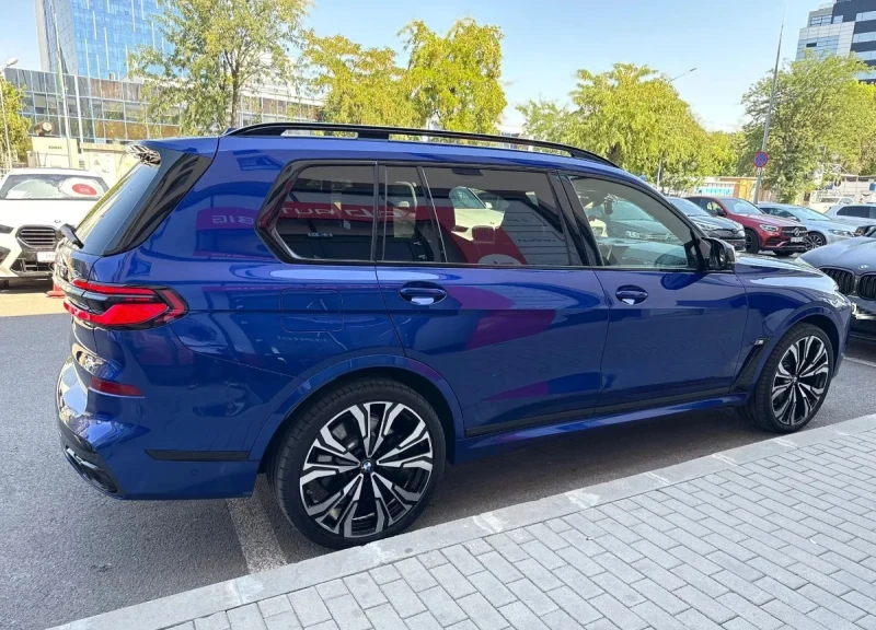 BMW X7 M60i xDrive Mhev, снимка 2 - Автомобили и джипове - 52433991