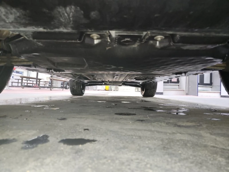 Mercedes-Benz GLC * 300 4MATIC SUV * CARFAX * БЕЗ ПЪРВОНАЧАЛНА ВНОСК, снимка 11 - Автомобили и джипове - 53154169