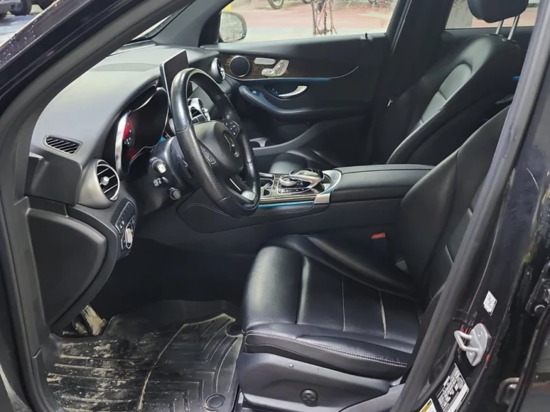 Mercedes-Benz GLC * 300 4MATIC SUV * CARFAX * БЕЗ ПЪРВОНАЧАЛНА ВНОСК, снимка 5 - Автомобили и джипове - 53154169