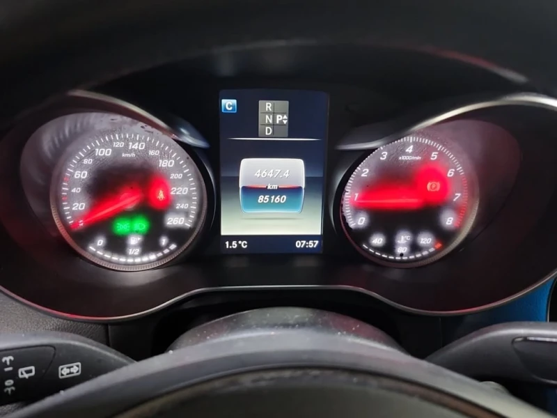 Mercedes-Benz GLC * 300 4MATIC SUV * CARFAX * БЕЗ ПЪРВОНАЧАЛНА ВНОСК, снимка 8 - Автомобили и джипове - 53154169