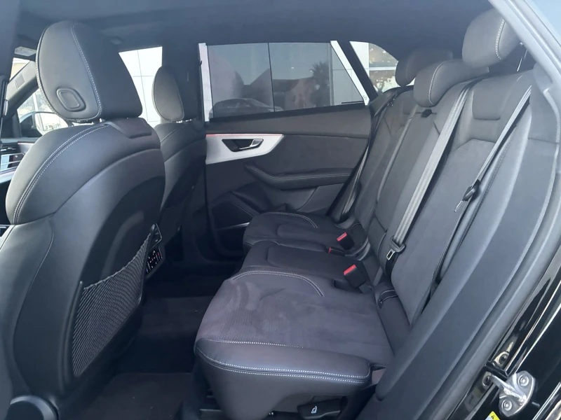 Audi Q8 50 TDI quattro, снимка 8 - Автомобили и джипове - 53526346