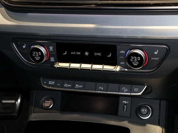 Audi Q5 Sportback 40 TDI Quattro = S-line = Гаранция - изображение 4