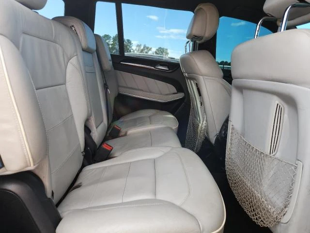 Mercedes-Benz GL 550 4MATIC* Сервизна история* Камера* Кожа* Подгрев* , снимка 11 - Автомобили и джипове - 52739956