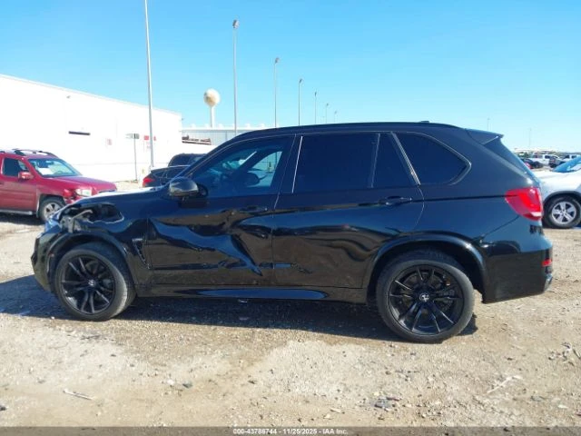 BMW X5 SDRIVE35I* Кожа* ПАНО* Keyless* Клип на мотор - изображение 10