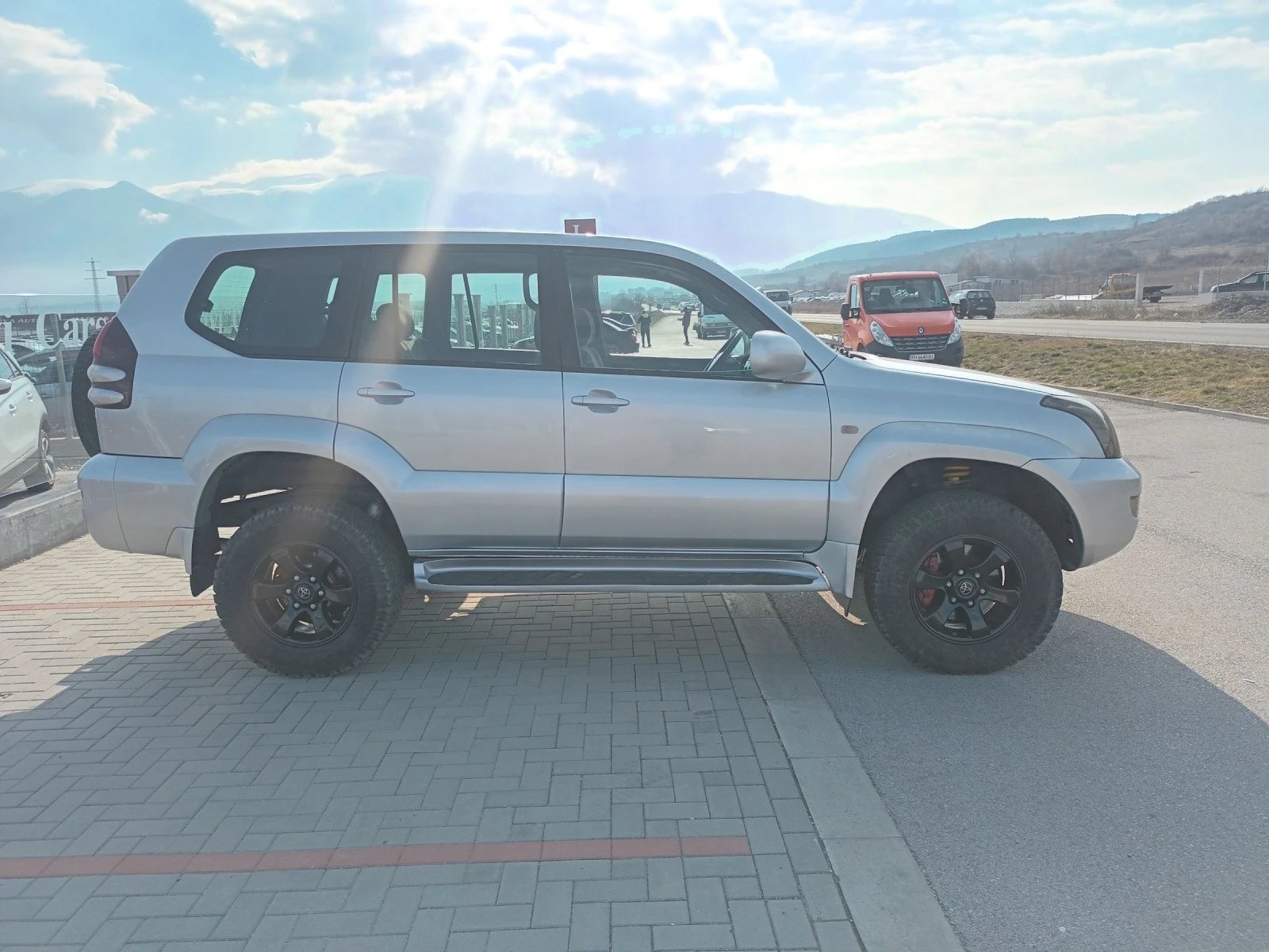 Toyota Land cruiser 3.0 d4d 173 к.с. Автоматик - изображение 5