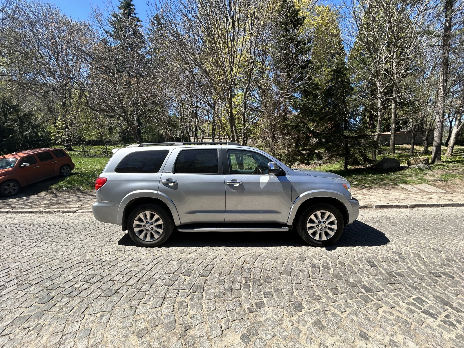 Toyota Sequoia Platinum 5.7 - изображение 4