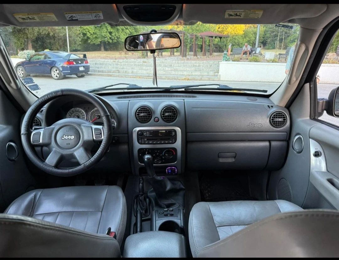 Jeep Cherokee Liberty - изображение 9