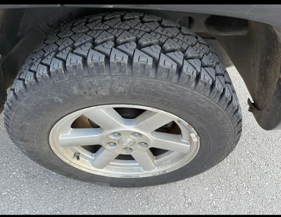 Jeep Cherokee Liberty - изображение 10