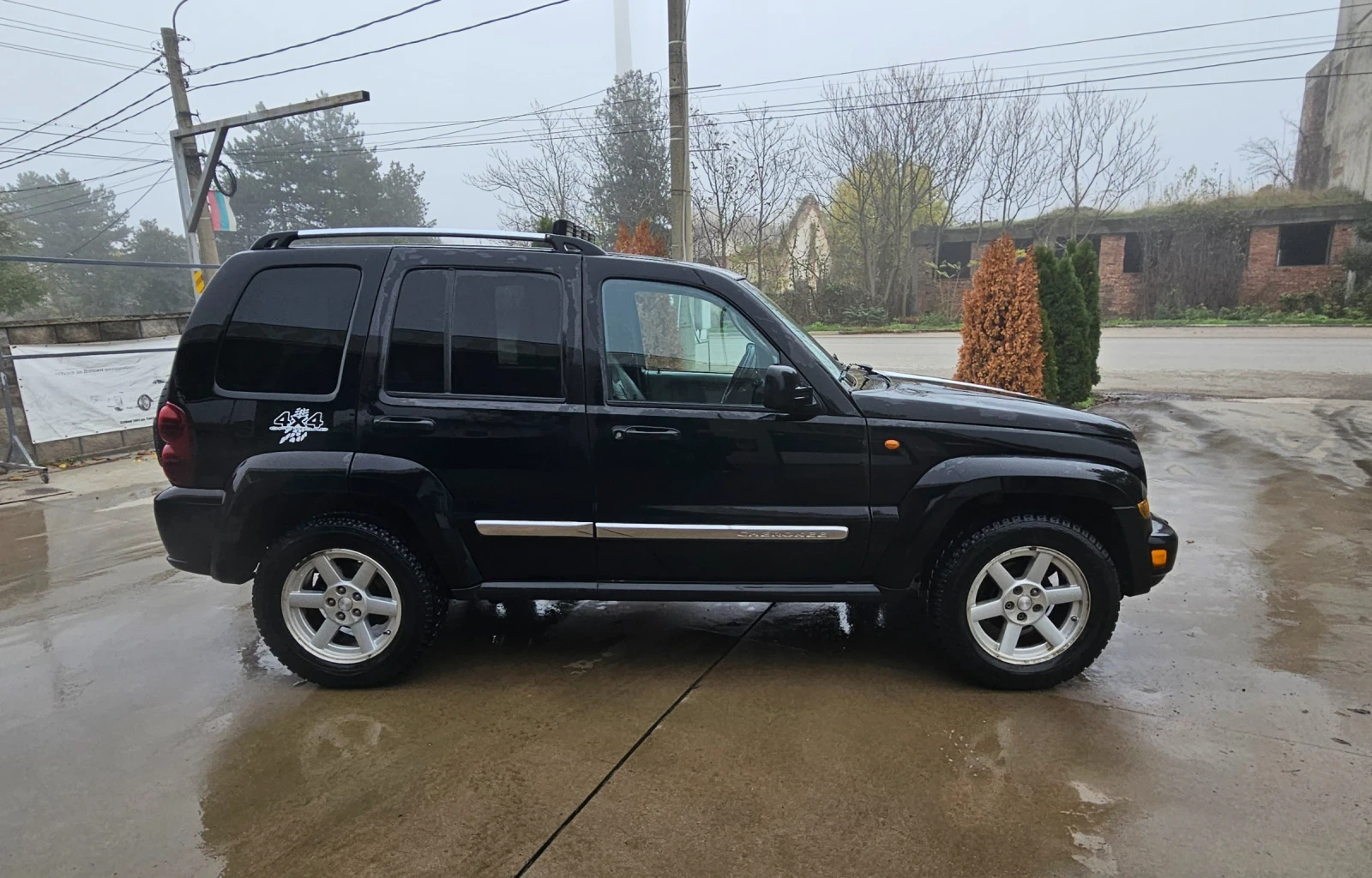 Jeep Cherokee Liberty - изображение 4