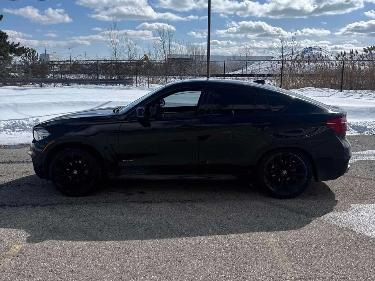 BMW X6 xDrive35i/CARFAX/ВТОРИ ГУМИ/ШИБИДАХ/ПОДГРЕВИ, снимка 3 - Автомобили и джипове - 53845150