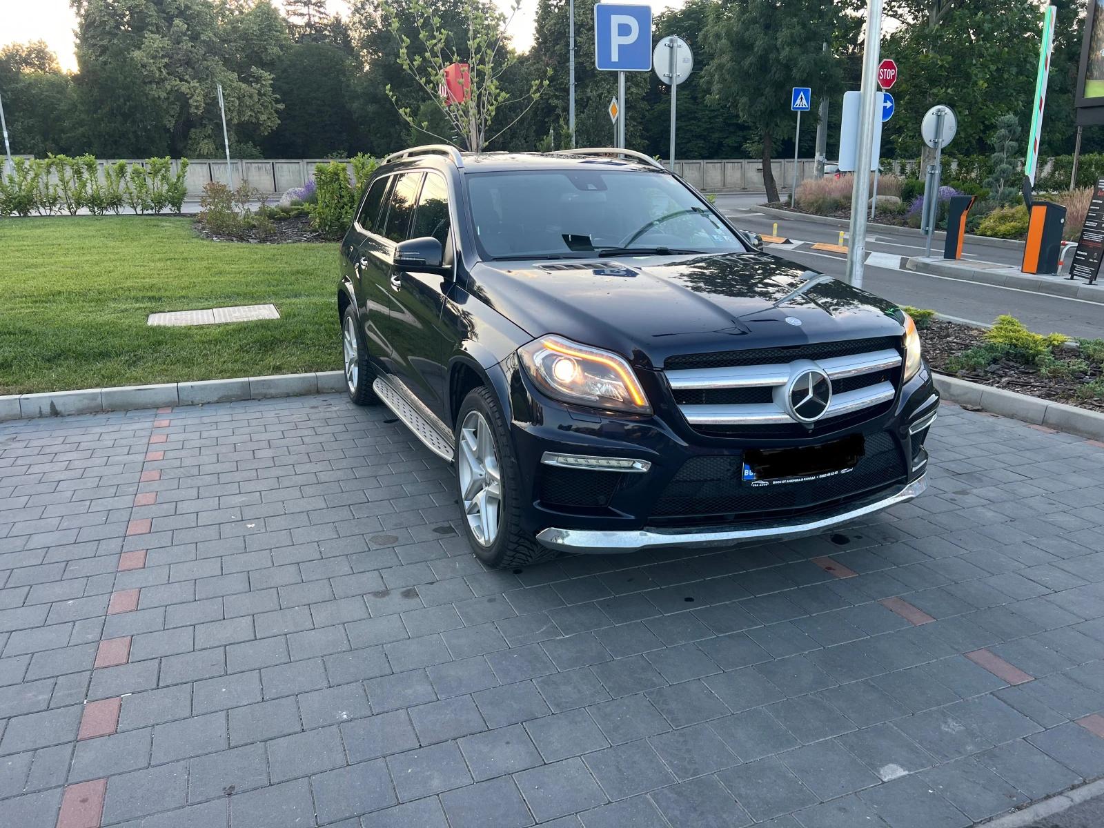 Mercedes-Benz GL 550, снимка 3 - Автомобили и джипове - 54969430