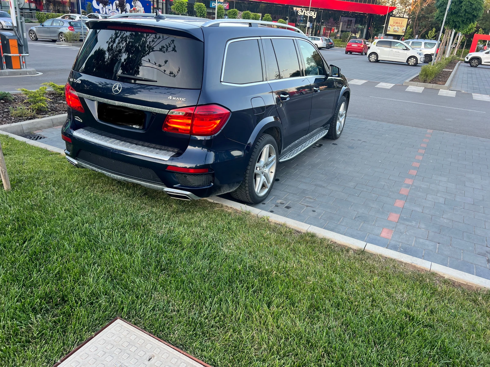 Mercedes-Benz GL 550, снимка 5 - Автомобили и джипове - 54969430