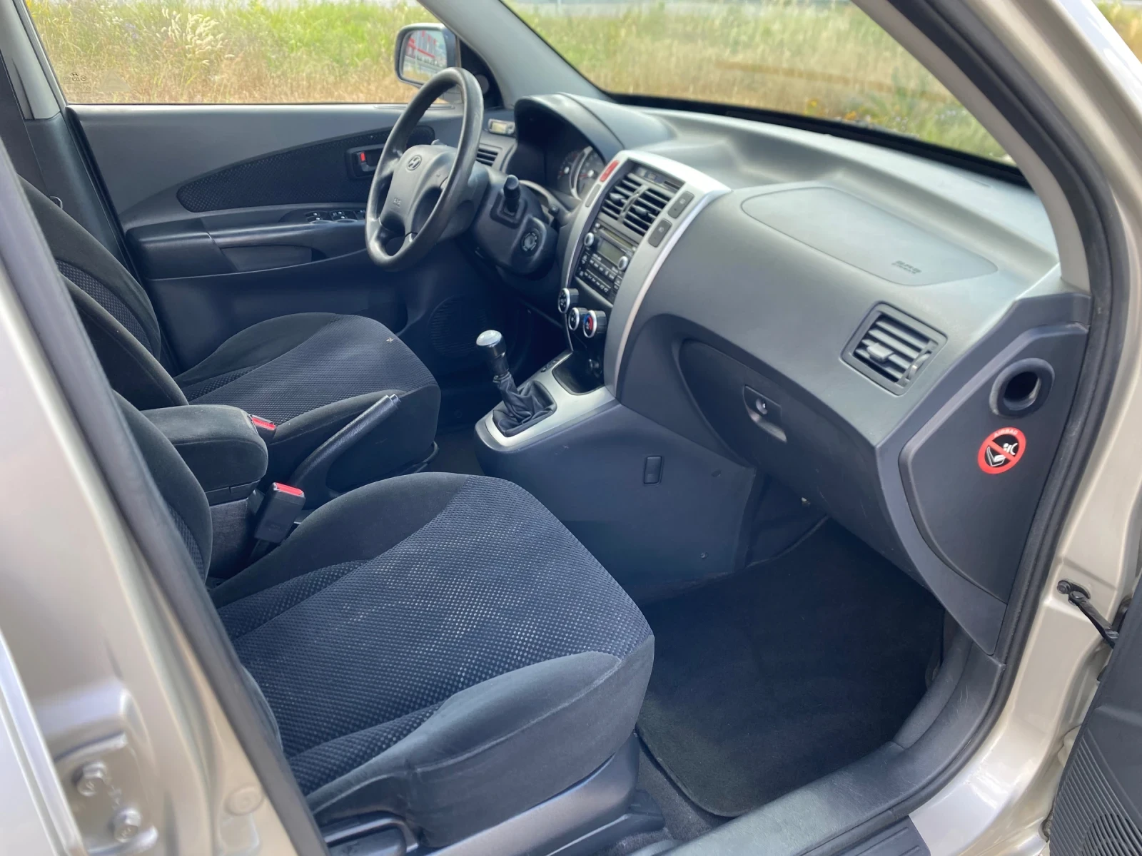 Hyundai Tucson 2.0i* ГАЗ* 4х4* ИТАЛИЯ* РЕАЛНИ КМ* , снимка 8 - Автомобили и джипове - 55139180