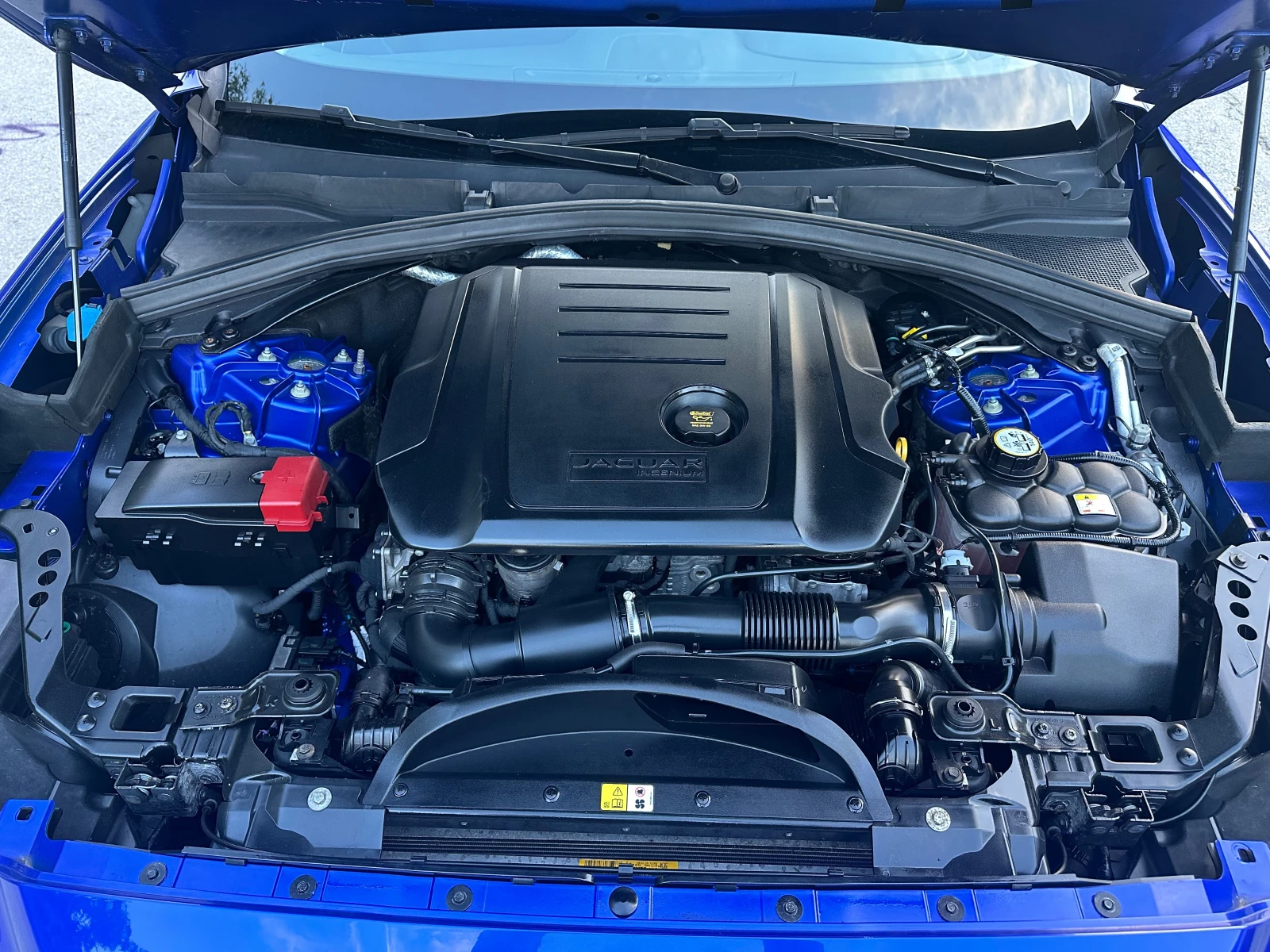 Jaguar F-PACE 2.0D AWD, снимка 9 - Автомобили и джипове - 55342173