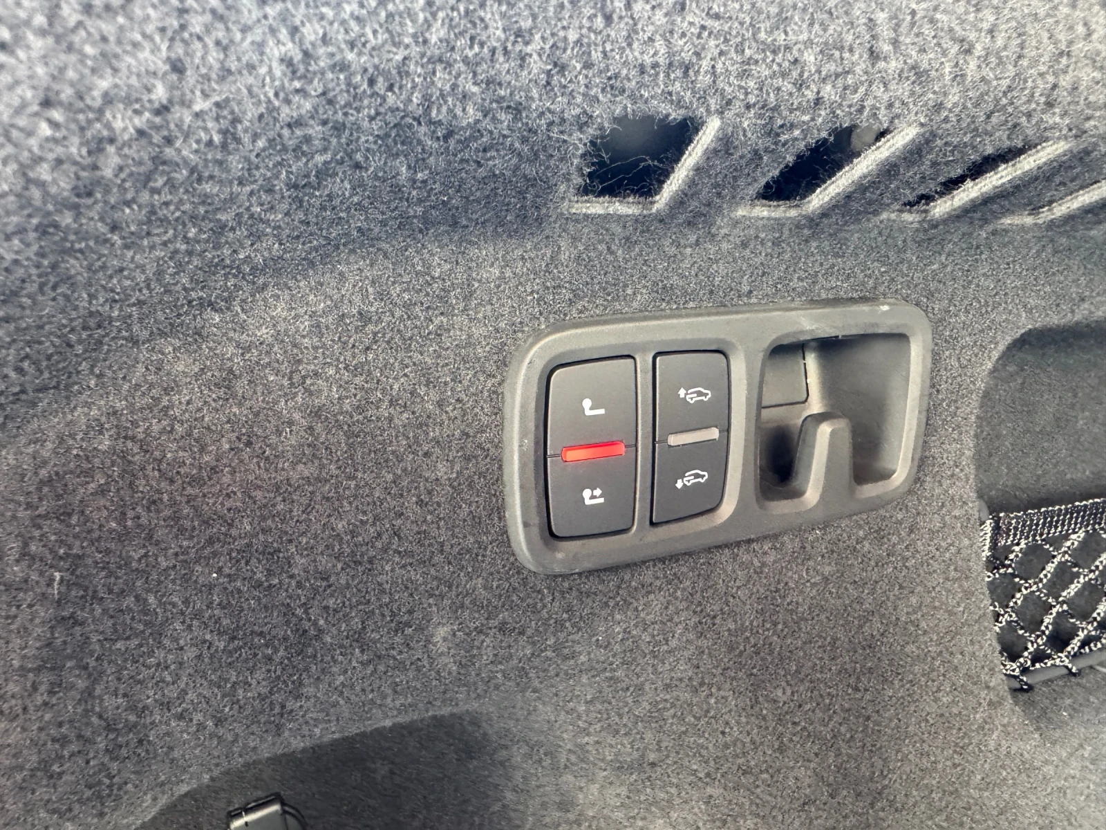 Audi SQ8, снимка 16 - Автомобили и джипове - 55511877