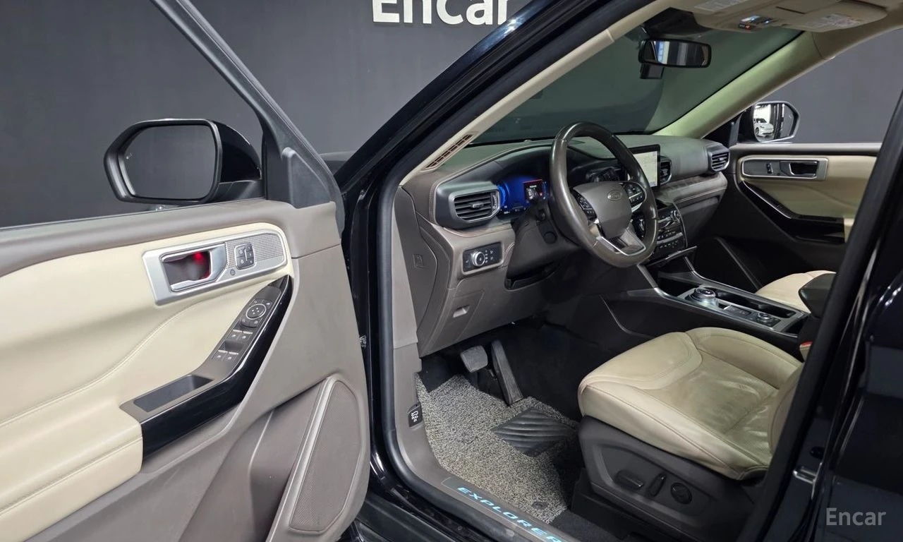Ford Explorer 3.0 Platinum 4x4* DISTRONIC* МАСАЖ* 360* ОБДУХВАНЕ, снимка 6 - Автомобили и джипове - 55539129