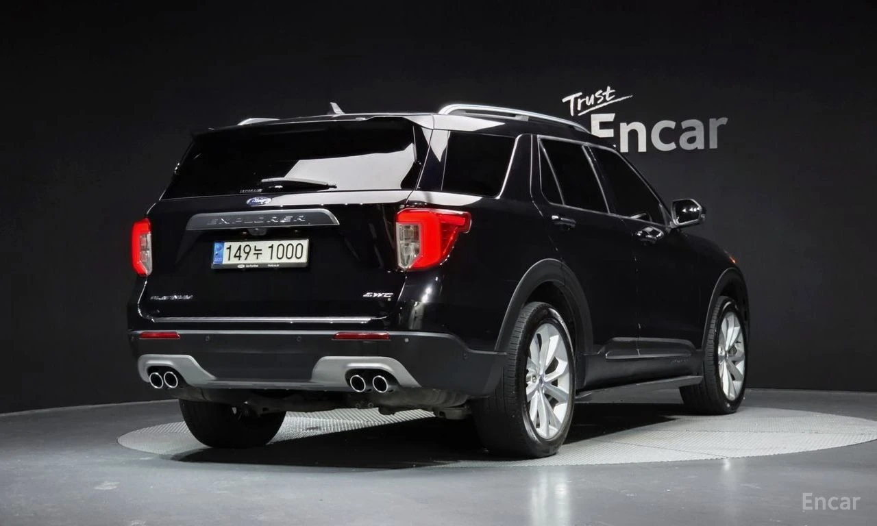 Ford Explorer 3.0 Platinum 4x4* DISTRONIC* МАСАЖ* 360* ОБДУХВАНЕ, снимка 3 - Автомобили и джипове - 55539129