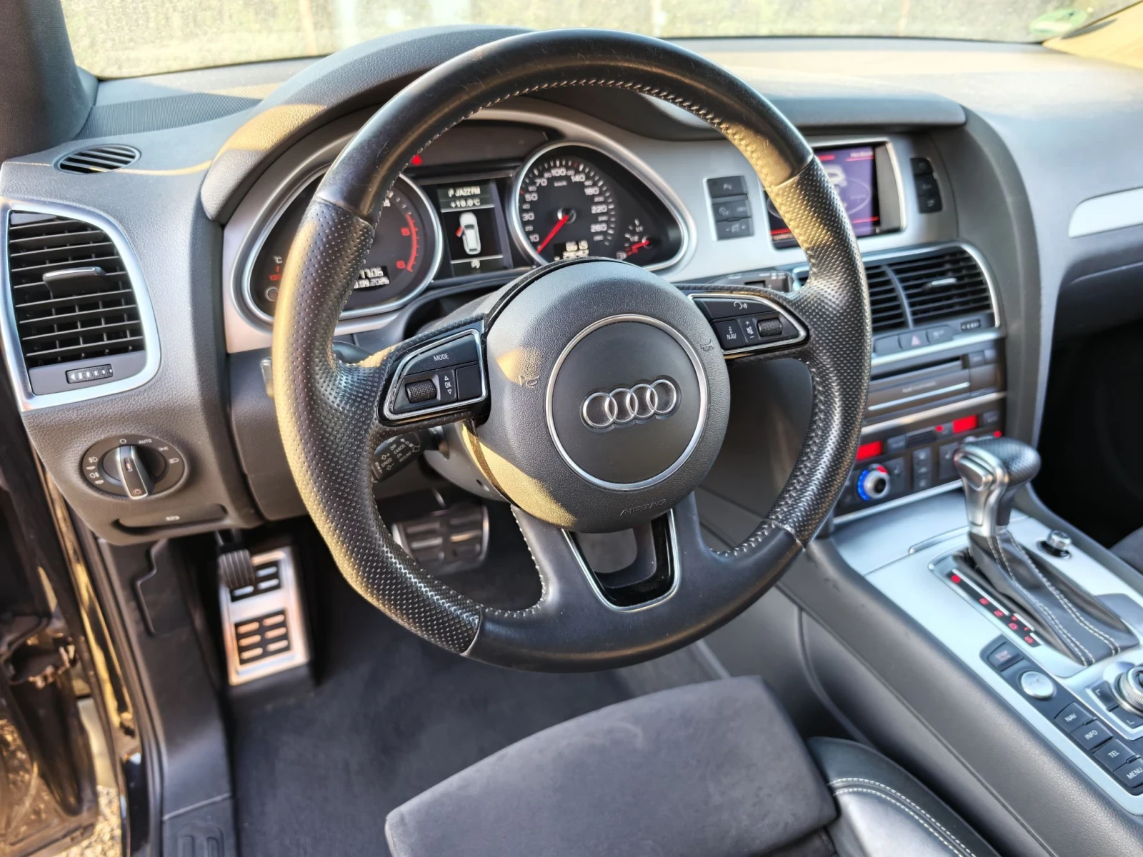 Audi Q7 3.0D* СМЕНЕНИ ВЕРИГИ* S Line, снимка 8 - Автомобили и джипове - 56297804