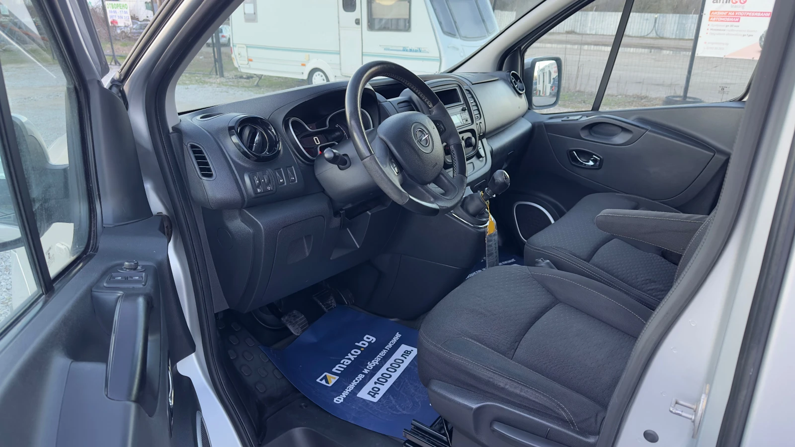 Opel Vivaro 1.6biturbo 8+ 1 Maxi - изображение 9