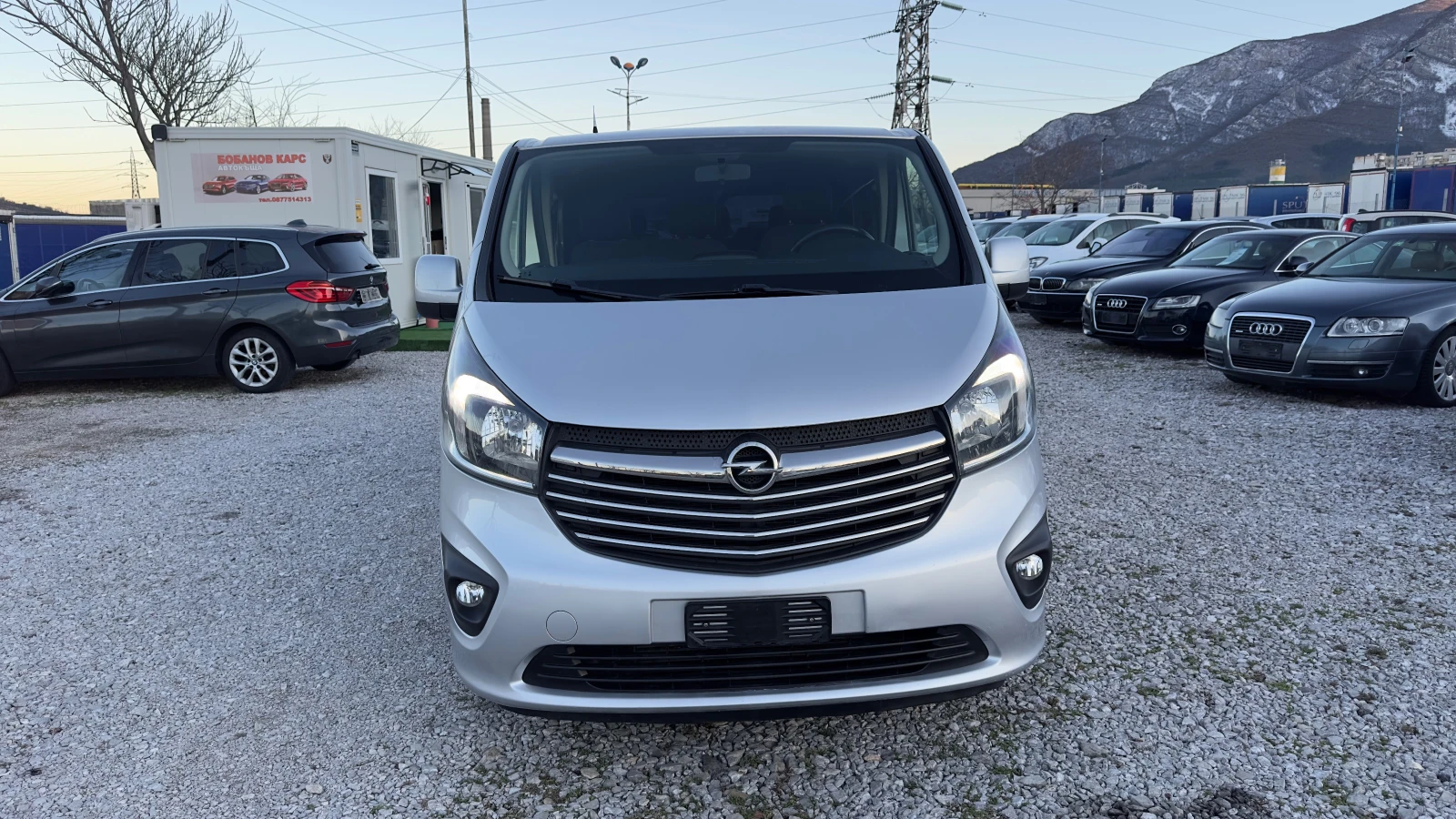 Opel Vivaro 1.6biturbo 8+ 1 Maxi - изображение 2