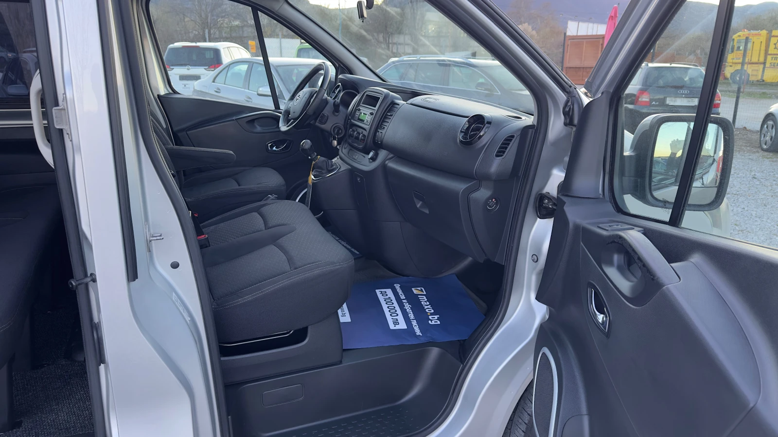 Opel Vivaro 1.6biturbo 8+ 1 Maxi - изображение 10