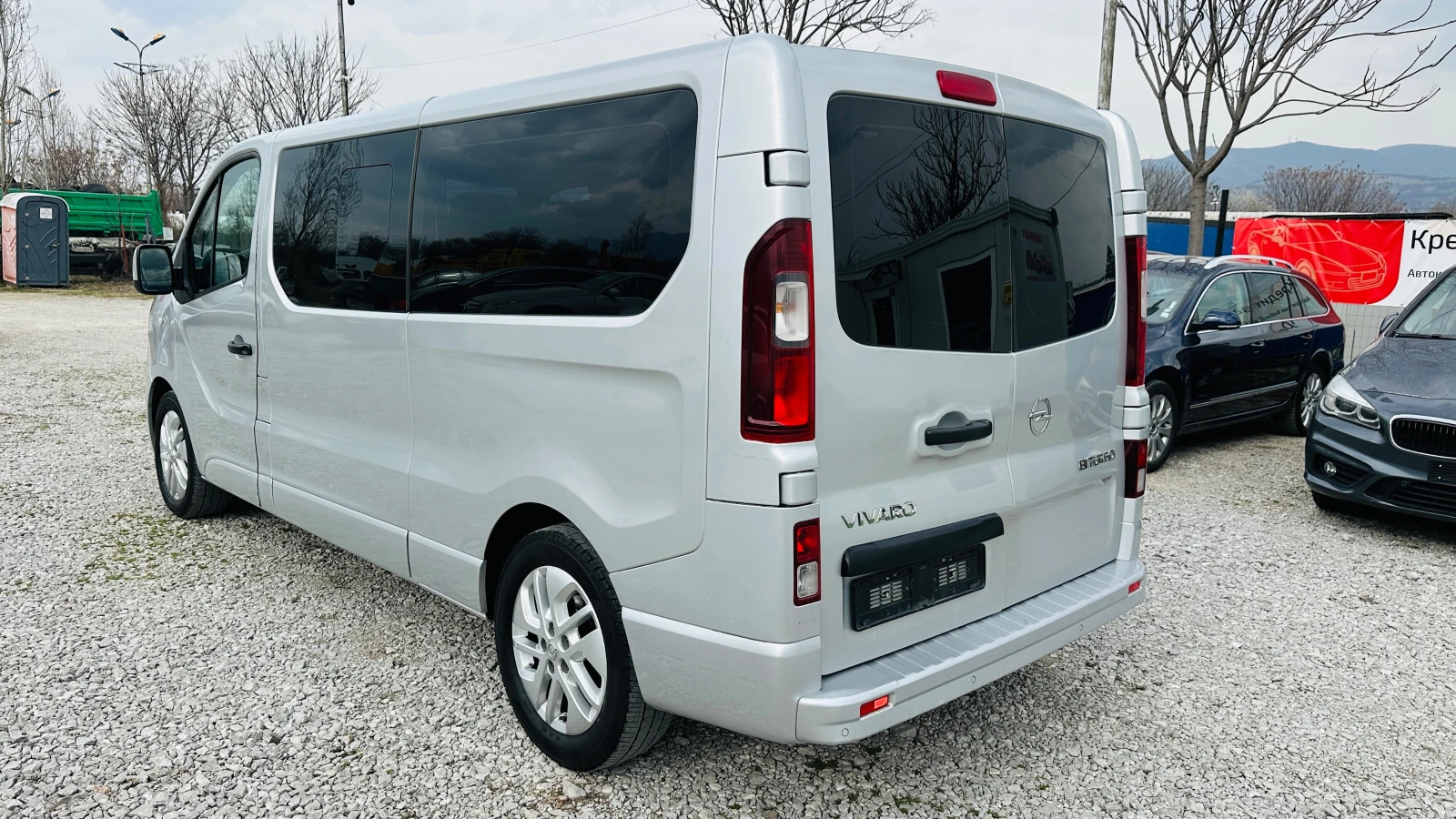 Opel Vivaro 1.6biturbo-8+ 1 long - изображение 6