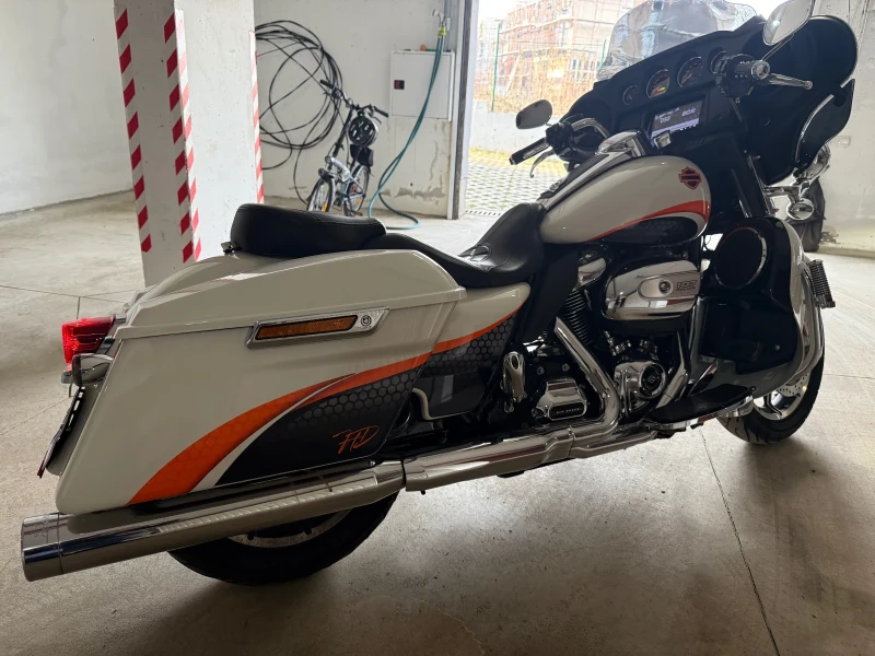 Harley-Davidson Electra Glide Classic Police 107 2017г, снимка 10 - Мотоциклети и мототехника - 46813459