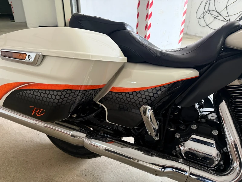 Harley-Davidson Electra Glide Classic Police 107 2017г, снимка 6 - Мотоциклети и мототехника - 46813459