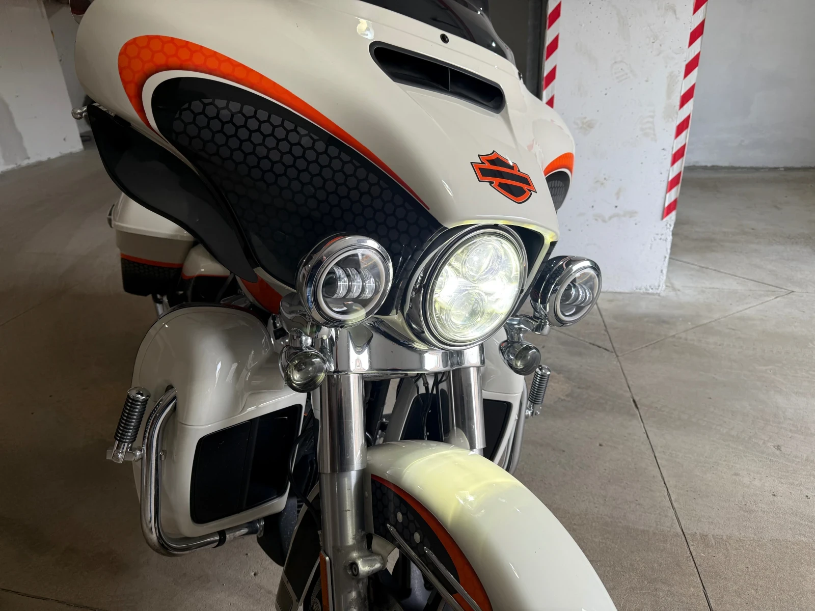 Harley-Davidson Electra Glide Classic Police 107 2017г - изображение 5