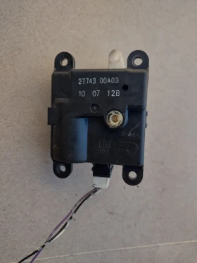 2774300A03 моторче клапи парно за Nissan Qashqai I 27743 00A03, снимка 1