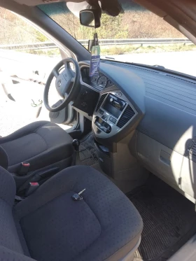 Kia Carens, снимка 3