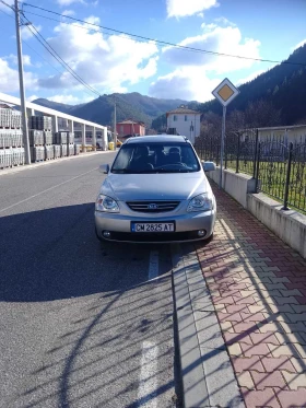 Kia Carens, снимка 1