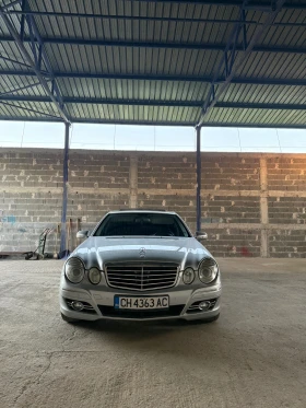 Mercedes-Benz E 320, снимка 1