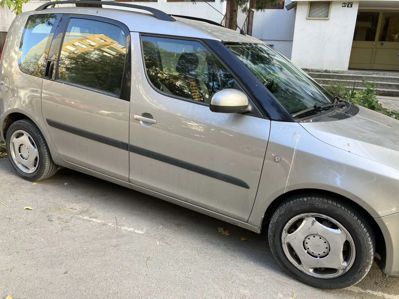 Skoda Roomster 1.6 TSI, снимка 3 - Автомобили и джипове - 47941345