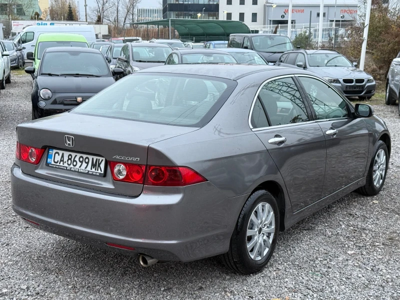 Honda Accord 2.0i V-Tec, снимка 4 - Автомобили и джипове - 48119053