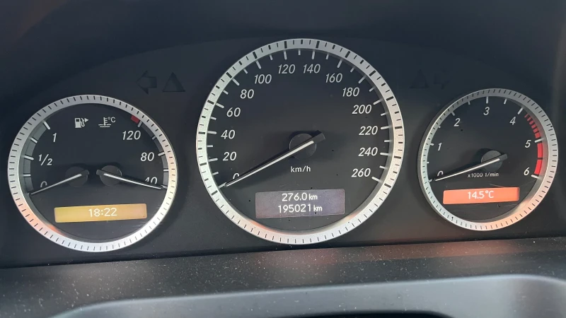 Mercedes-Benz C 220 C220CDI, снимка 13 - Автомобили и джипове - 48655049