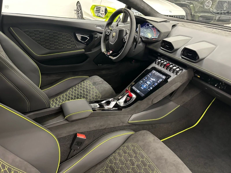 Lamborghini Huracan TECNICA/FACELIFT/ CERAMIC/ CARBON/ LIFT/ SENSONUM/, снимка 14 - Автомобили и джипове - 49658672