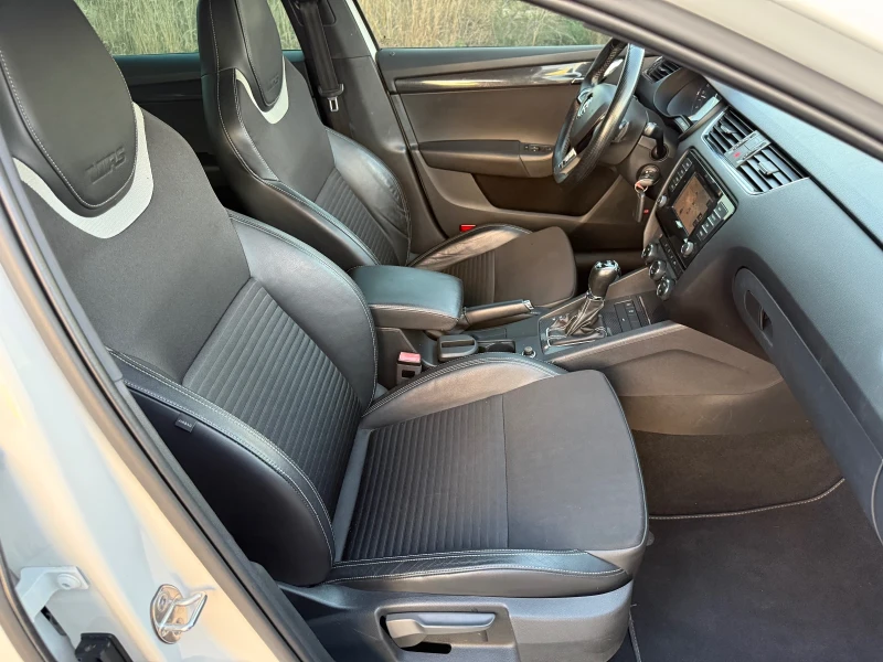 Skoda Octavia 2.0 TDI / VRS / LED / KOJA / NAVI / XENON , снимка 10 - Автомобили и джипове - 52511135