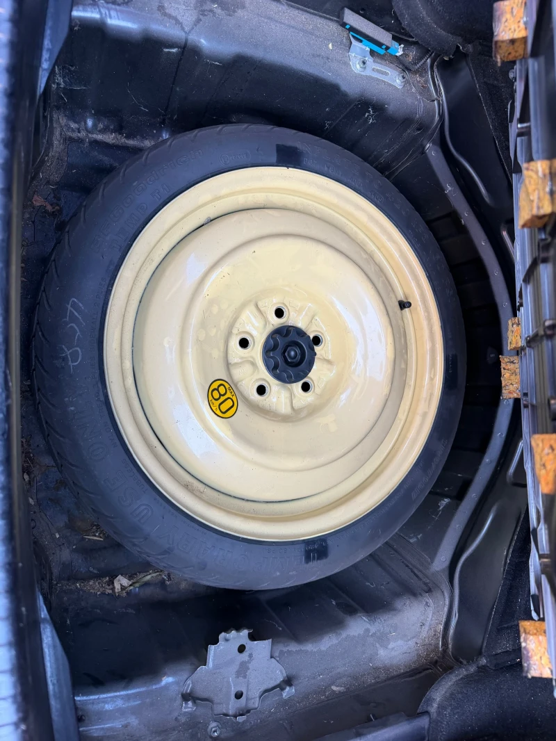 Lexus IS 220d, снимка 16 - Автомобили и джипове - 52794610