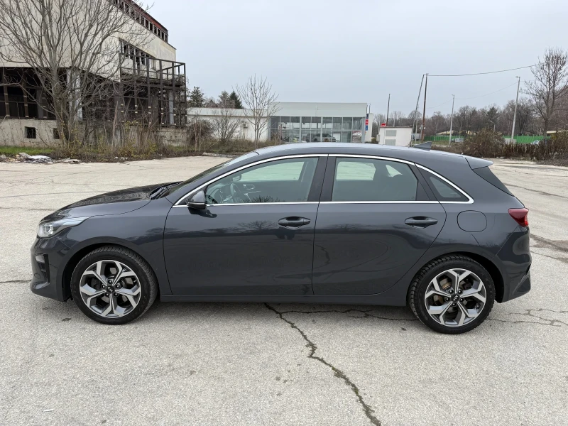 Kia Ceed 1.4i AUTOMATIC, снимка 5 - Автомобили и джипове - 52878629