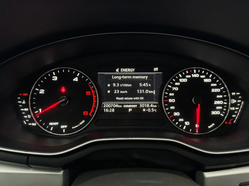 Audi A4, снимка 10 - Автомобили и джипове - 53035049